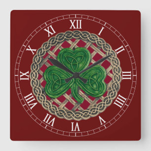 Shamrock Vermelho e Números Celtas Relógio