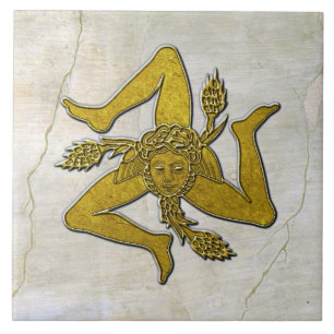 Siciliana Trinacria Dourada no padrão Fresco