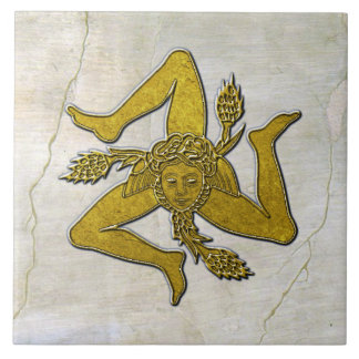 Siciliana Trinacria Dourada no padrão Fresco