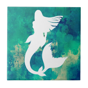 Silhueta da sereia das matiz do oceano das