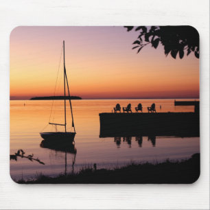 Silhueta Sunset no lago Mousepad