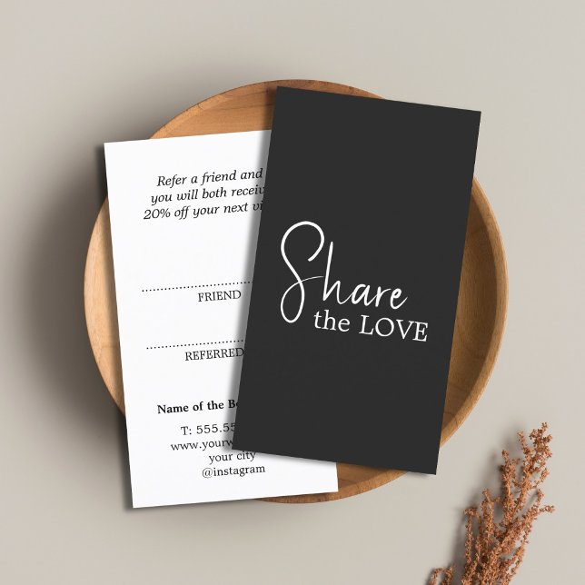 Simple Elegant Black and White Referral Card (Criador carregado)
