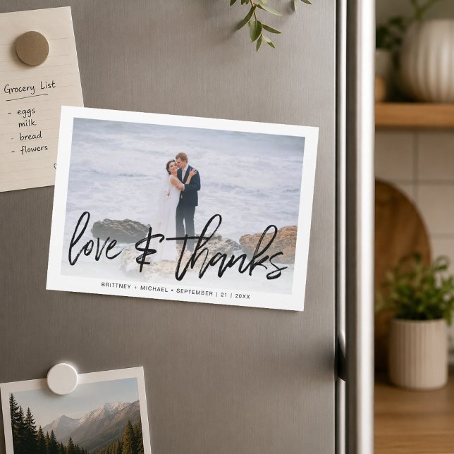 Simples Cartão de Agradecimento de Casamento com F (Express your sincere appreciation with beautiful, understated elegance using this simple thank you.)