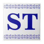 Sinal de Azulejo Personalizado<br><div class="desc">Azulejo Carta Vitoriano - Azul em branco com borda de uma impressora. Faça azulejos. Duas letras.</div>
