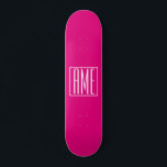 Skate 3 Iniciais Monograma | Branco A Quente<br><div class="desc">Legal e moderno.</div>