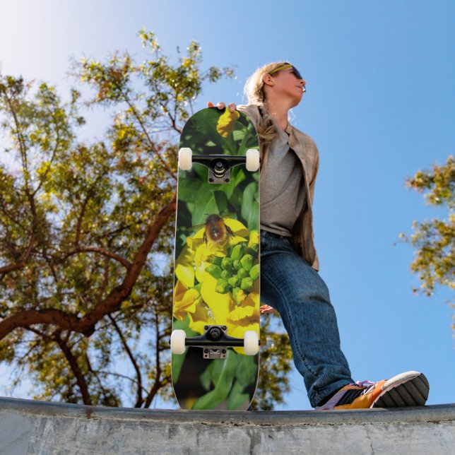 Skate Abelhas nas Flores Amarelas (Ao ar livre 1)
