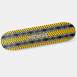 Skate Adicionar Iniciais de Nome, Setas Pretas Amarelas<br><div class="desc">Adicione qualquer nome ou sigla que você quiser neste design de excelente - Consulte minha loja para ver muito mais designs de skate personalizados e T-Shirts,  Hoodies,  Backpack,  Blankets e muito mais.</div>