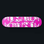 Skate Adicione seu próprio nome personalizado rosa quent<br><div class="desc">Adicione seu próprio nome personalizado O skate personalizado apresenta seu nome personalizado em tipografia branca moderna em um simples fundo rosa-quente. Personalize editando o texto na caixa de texto fornecida. Dê um presente personalizado,  skate personalizado para seu skate favorito no Natal,  aniversário ou BFF. Desenvolvido por ©Evco Studio www.zazzle.com/store/evcostudio</div>