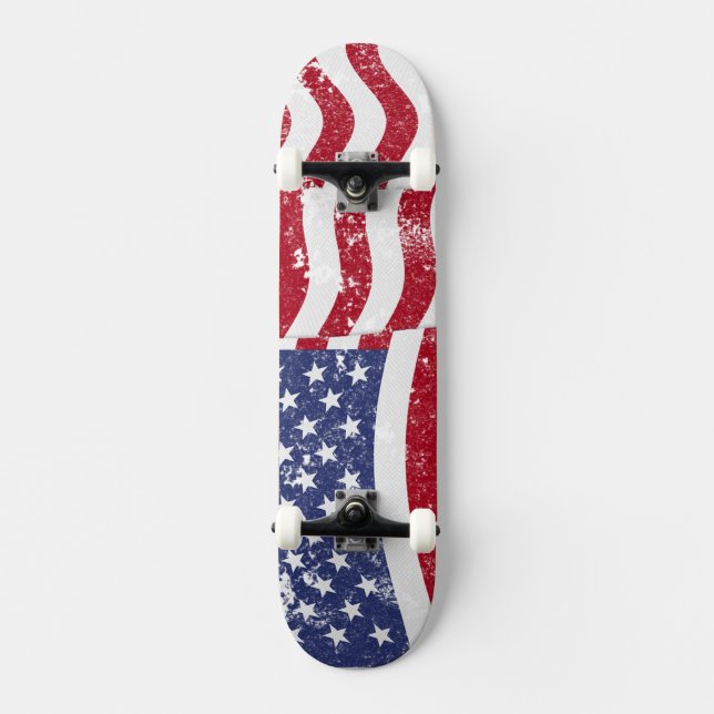 Skate American Flag Waving - Distressed (Frente)