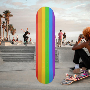 Skate Andar com Orgulho: Bandeira Arco-Íris