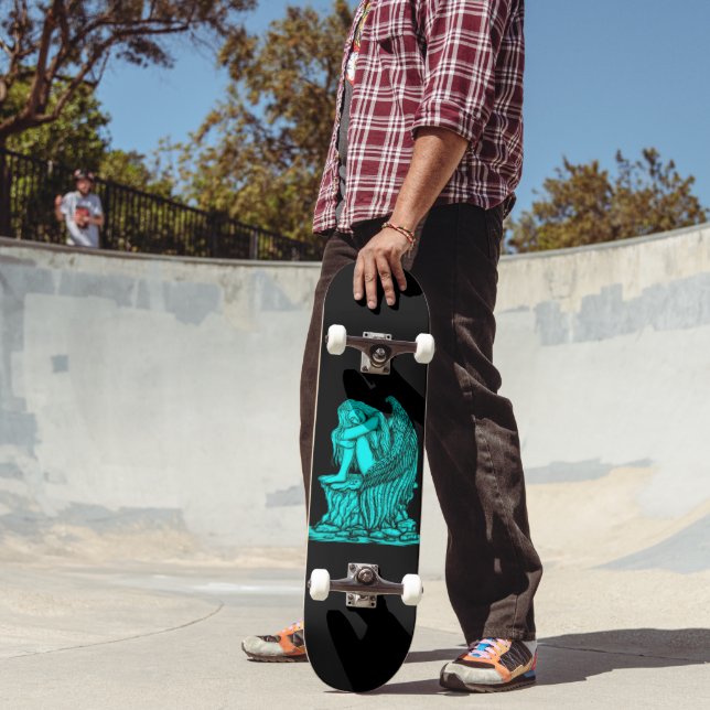 Skate Anjo dormindo na pedra (Ao ar livre 2)