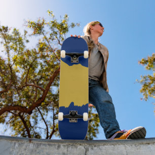 Skate Azul Marinho com Dourado Metálico Único e Elegante