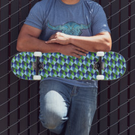 Skate Azul Retro e Triângulos Geométricos Verdes