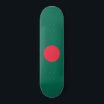 Skate Bandeira de Bangladesh<br><div class="desc">Esta design apresenta a bandeira nacional de Bangladesh (oficialmente conhecida como a República das Pessoas de Bangladesh), que é um país no sul da Ásia. Bangladesh está entre os países mais densamente povoados do mundo. Bangladesh compartilha fronteiras terrestres com a Índia a oeste, norte e leste, e Myanmar a sudeste;...</div>