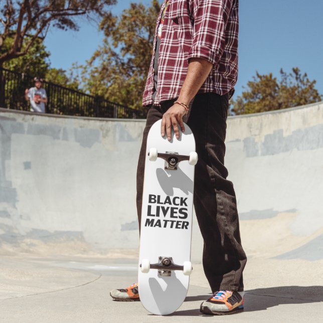 Skate "Black Lives Matter" - Letras negras (Ao ar livre 2)