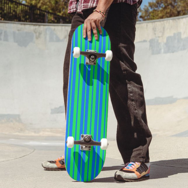 Skate Blue Green Stylish Stripes Pattern Design  (Criador carregado)