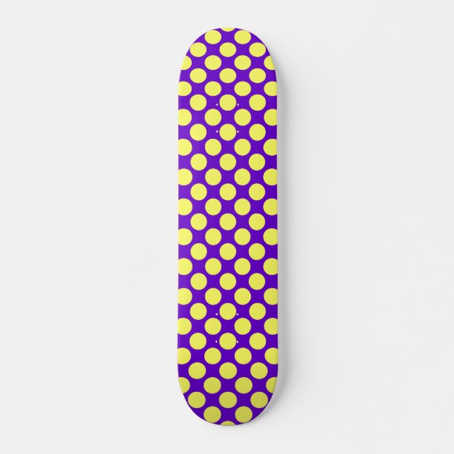 Skate Bolinhas amarelas com STaylor de fundo roxo (Frente)