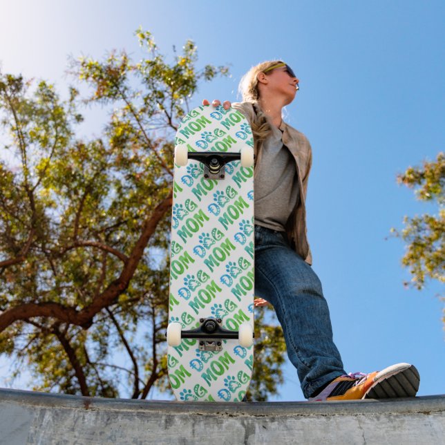 Skate Cachorro Mãe (Ao ar livre 1)