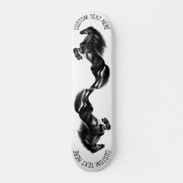 Skate Cavalo Negro Selvagem - Desenho Preto e Branco