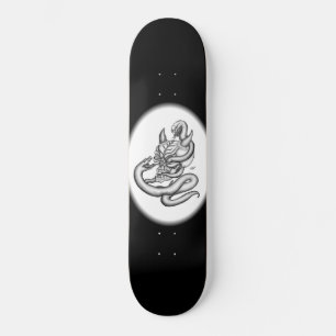 Skate Caveira - cabeças do diabo com cobra