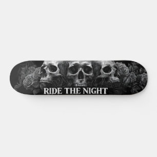 Skate Células góticas e Design de Rosa. Gravação Escura