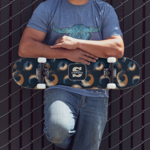 Skate Círculo giratório azul e castanho em fundo escuro