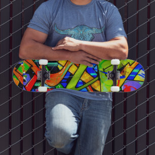 Skate colorido com grafite