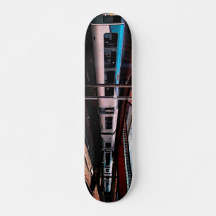 Skate Comboio azul e prata