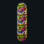 Skate Corações Coloridas do Padrão de Grafite de Dodle<br><div class="desc">Este design pode ser personalizado escolhendo a opção personalizar para adicionar texto ou fazer outras alterações. Se este produto tiver a opção de transferir o design para outro item, certifique-se de ajustar o design para o ajustado, se necessário. Entre em contato comigo em colorflowcreations@gmail.com se desejar usar este design em...</div>