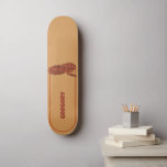 Skate Corn Cobra Laranja Vermelho Realista Personalizado<br><div class="desc">Esta prancheta apresenta um estilo realista de ilustração de um cobra de milho enrolado em vermelho e laranja. Está pronto para ser personalizado com um nome em letras laranja avermelhadas. Faz um presente de excelente para donos de cobras de estimação.</div>