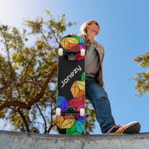 Skate Cubos Aleatórios Arco-Íris 3D Brilhante em Preto A