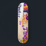 skate de estilo Pop de arte em banda desenhada<br><div class="desc">skate personalizado em um estilo de arte em quadrinhos. Amplo espaço para personalização,  permitindo que você adicione seu nome,  iniciais ou uma quantidade limitada de texto para um toque único. Ideal para qualquer ocasião,  como um presente para um aniversário ou uma celebração,  todo o ano!</div>