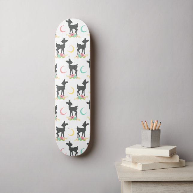 Skate Deer Pattern, Baby Deer, Boho, Flores, Lua (Arte de parede)