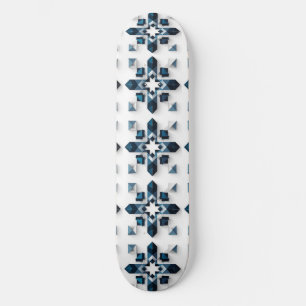 Skate Desenho Abstrato Geométrico em Azul e Branco