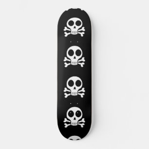 Skate Desenho de Caveira Pirata