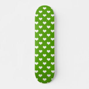 Skate Desenho de Corações Lindos Brancos Verdes