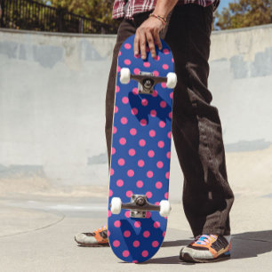 Skate Desenho de padrão de bolinhas rosa sobre azul