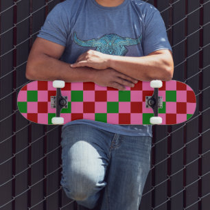 Skate Desenho de padrão xadrez vermelho rosa verde