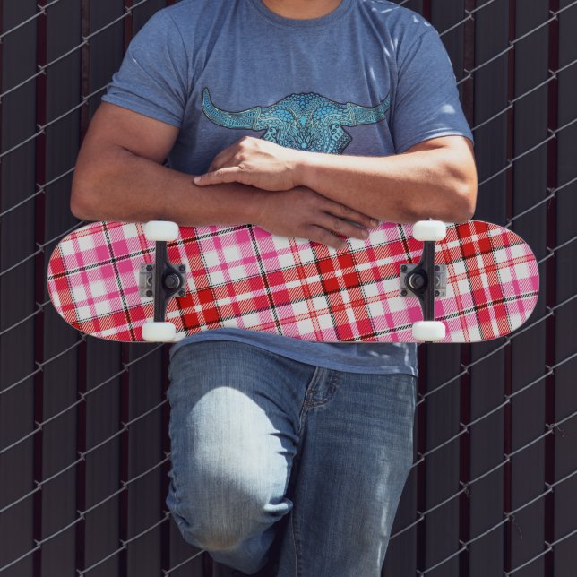 Skate Desenho Xadrez Escocês Branco Vermelho Rosa (Ao ar livre 3)