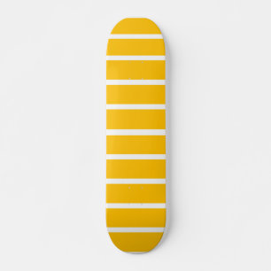 Skate Design de Listras Amarelas e Brancas