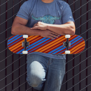 Skate Design de Listras Verticais Laranja Vermelho Azul
