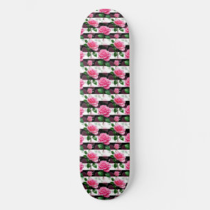 Skate Design de Padrão de Rosa de Flor em Segundo Plano