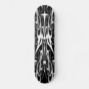 Skate Design de Tatuagem Tribal Elegante - branco a pret