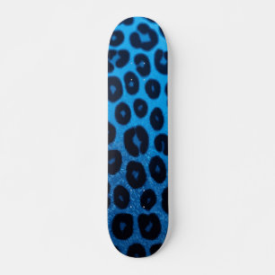 Skate Design Ousado com Impressão de Guepardo Azul