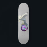 Skate Dragão de Gelo Branco com Esfera Mágica<br><div class="desc">Este design pode ser personalizado escolhendo a opção personalizar para adicionar texto ou fazer outras alterações. Se este produto tiver a opção de transferir o design para outro item, certifique-se de ajustar o design para o ajustado, se necessário. Entre em contato comigo em colorflowcreations@gmail.com se desejar usar este design em...</div>