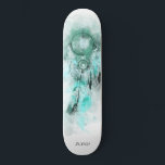 Skate *~* Dream Boho Catcher Tribal Shamanic Aqua Sagrad<br><div class="desc">* Western BOHO American Watercolor Abstrato Dream Catcher Journey com adoráveis penas como símbolo Shamanic para um Nativo Americano Healer Espiritual ou design BOHEMIAM. * . *** As cores são, na sua maioria, TURQUOISE AZUL, AQUA, em BRANCO. Este abstrato de caça e penas modernas, criativas de vassoura e enraizadas no...</div>