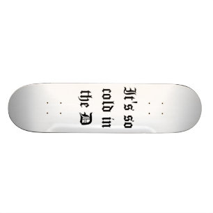 Skate Está tão frio na plataforma de D