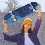 Skate Estilo de Galáxia Cruzadora Cósmica<br><div class="desc">Ande pelas estrelas com o nosso andar de skate cósmico,  Leva-te a patinar até à galáxia com o nosso design de baralho vibrante</div>