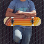 Skate Estilo de Vintage Retroativo 70s Design geométrico<br><div class="desc">70s Estilo de Vintage Retroativo Design Geométrico em Laranja Castanho e Amarelo.</div>