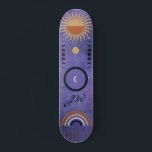 Skate Estrela Dourada Roxa Urbana Moderna<br><div class="desc">design de menina roxa urbana para aqueles que adoram entrar no conselho e bater no chão,  calçada ou meio cano. Tema celeste com luas,  sol arco-íris e estrelas. O Monogrammed inicial adiciona um toque pessoal a este conselho.</div>